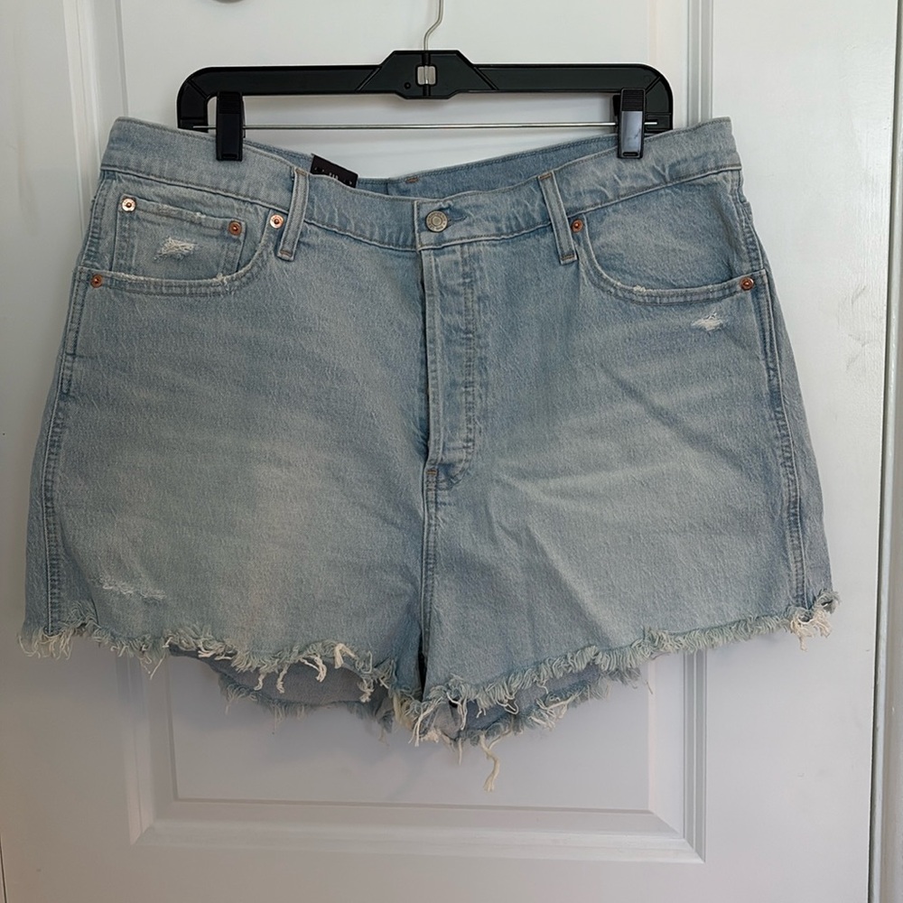 Gap NWT Denim button fly Cheeky Short Sky High Size 20R/35